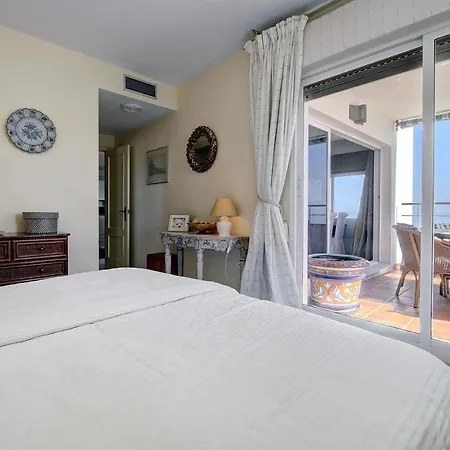 Penthouse Boulevard 401 아파트
