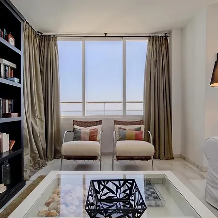 Penthouse Boulevard 401