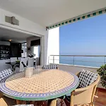 Penthouse Boulevard 401 Apartment