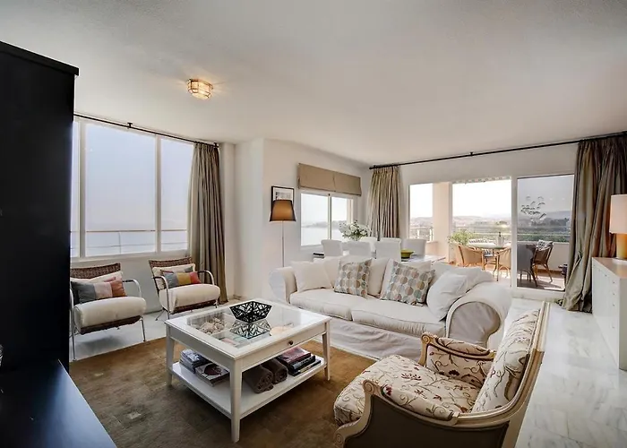 Appartement Penthouse Boulevard 401 *